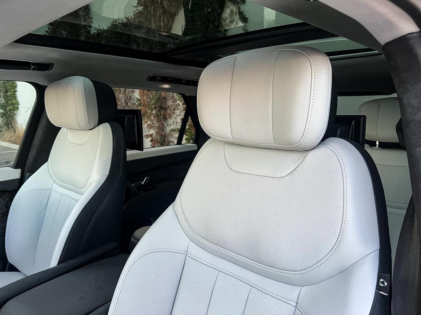 Image LAND-ROVER Range Rover Sport 4.4 P530 530ch First Edition