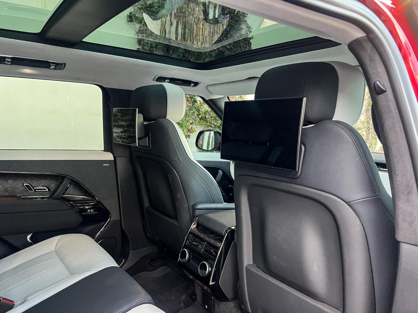 Image LAND-ROVER Range Rover Sport 4.4 P530 530ch First Edition
