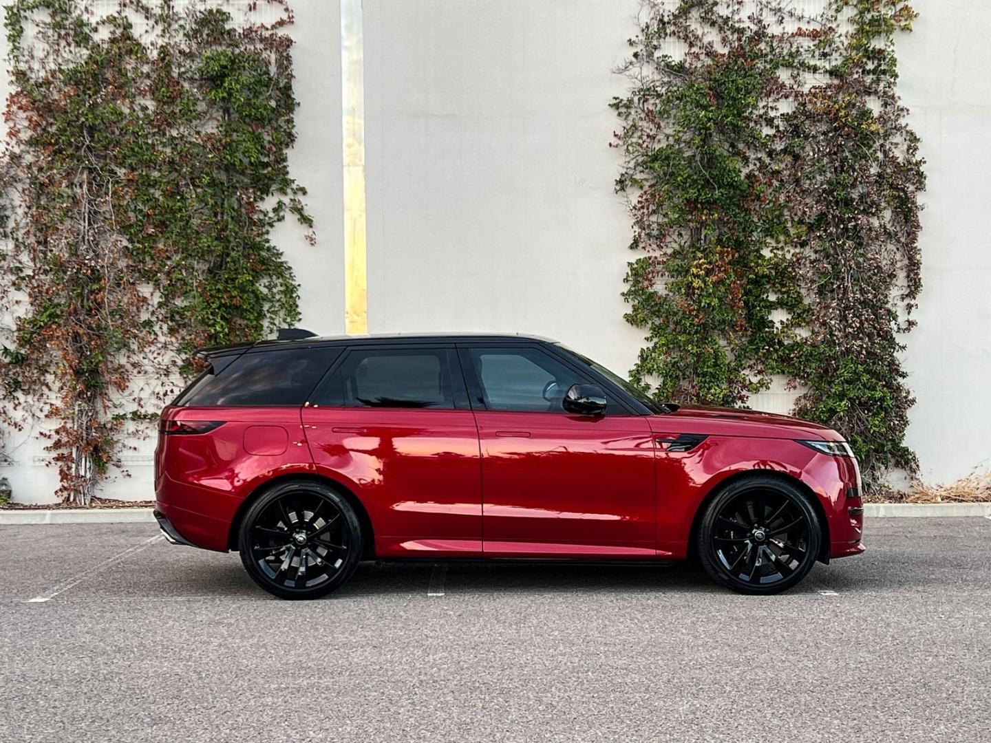 Image LAND-ROVER Range Rover Sport 4.4 P530 530ch First Edition