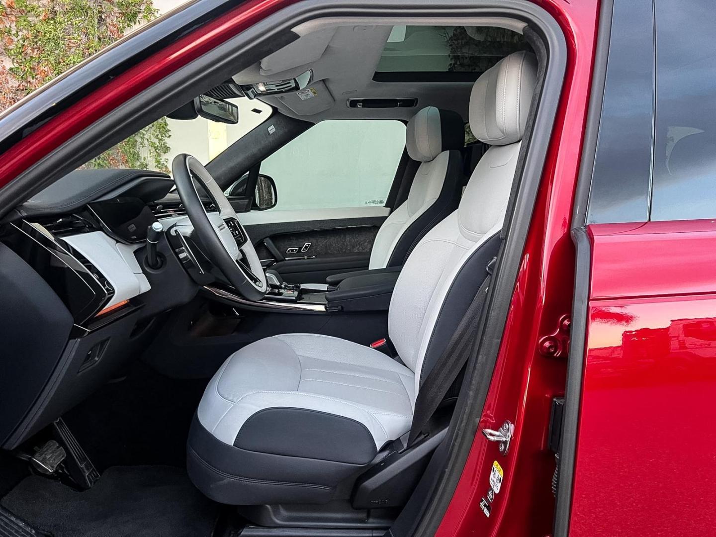 Image LAND-ROVER Range Rover Sport 4.4 P530 530ch First Edition