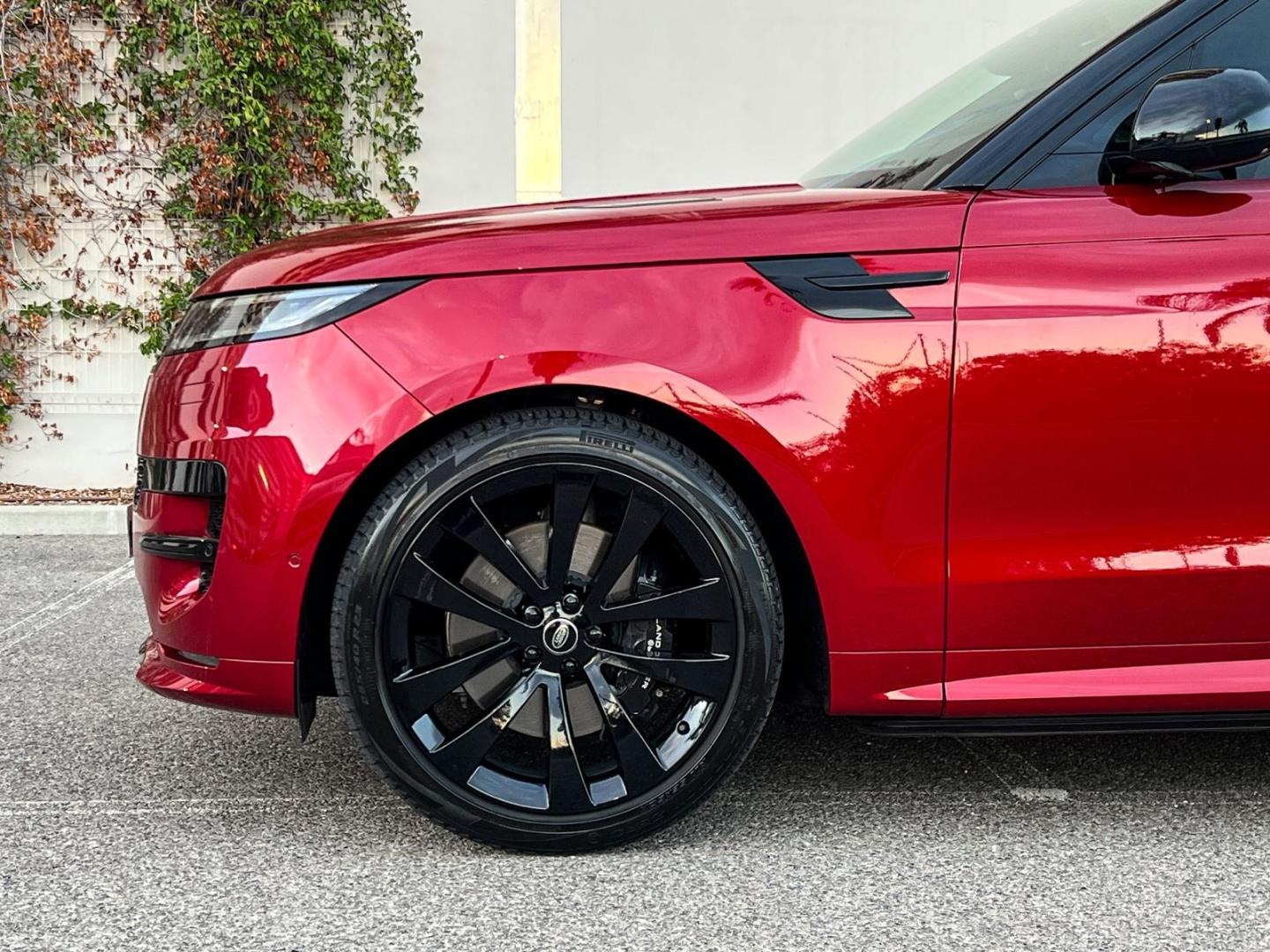 Image LAND-ROVER Range Rover Sport 4.4 P530 530ch First Edition