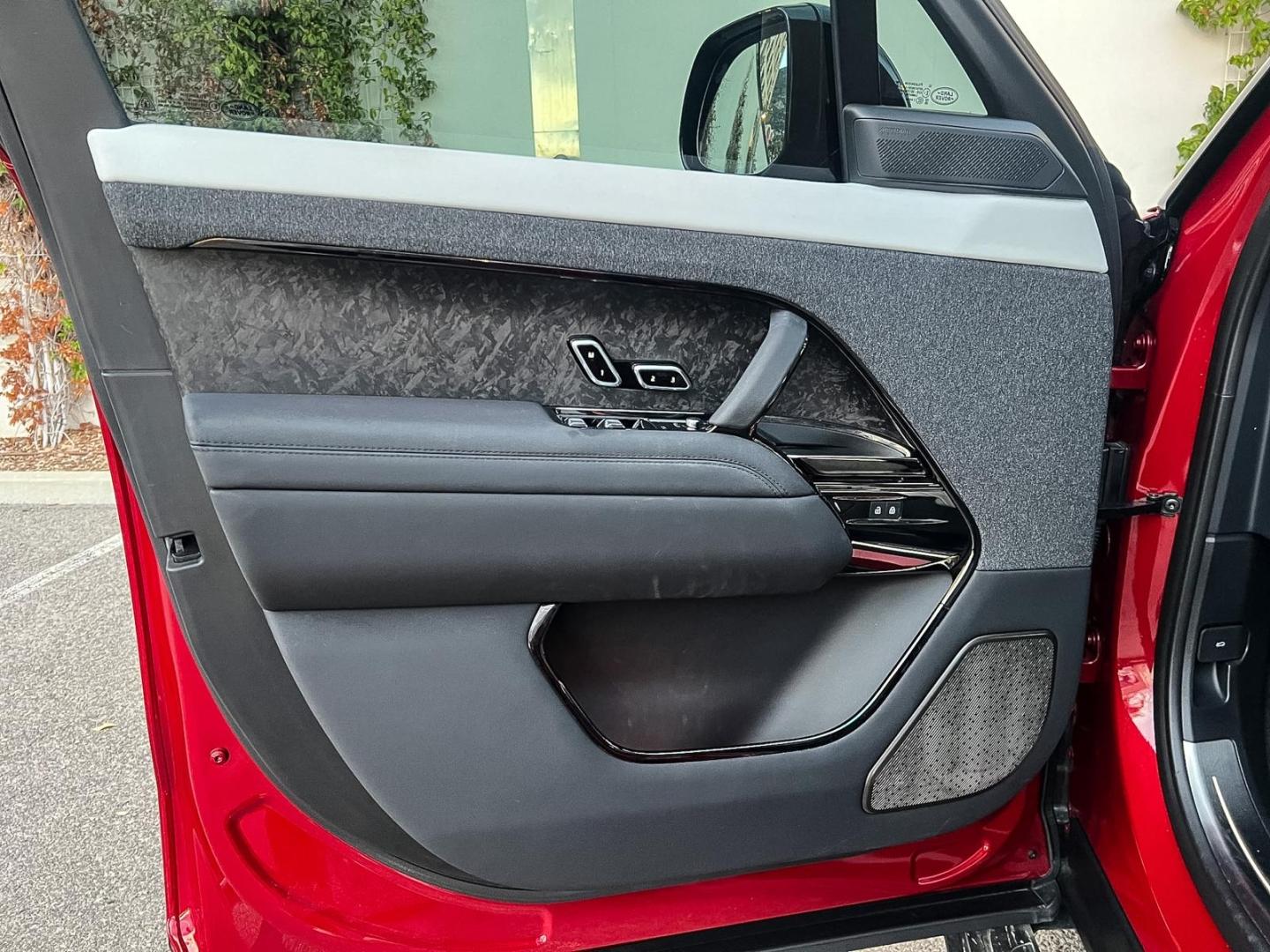 Image LAND-ROVER Range Rover Sport 4.4 P530 530ch First Edition