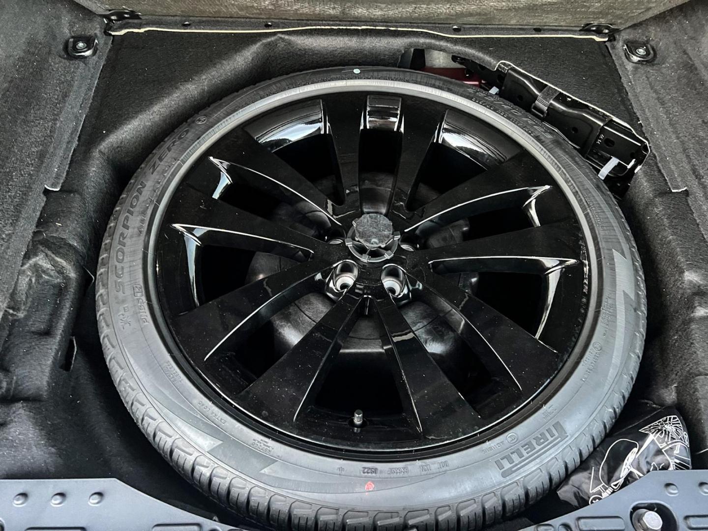 Image LAND-ROVER Range Rover Sport 4.4 P530 530ch First Edition