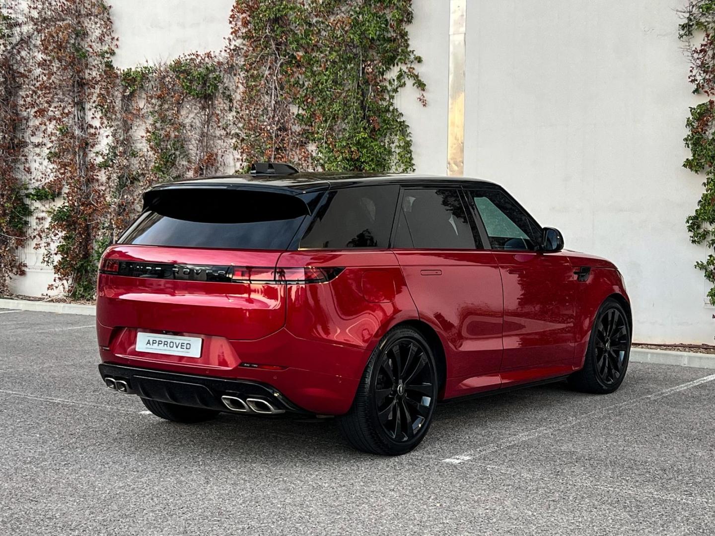 Photo LAND-ROVER Range Rover Sport 4.4 P530 530ch First Edition