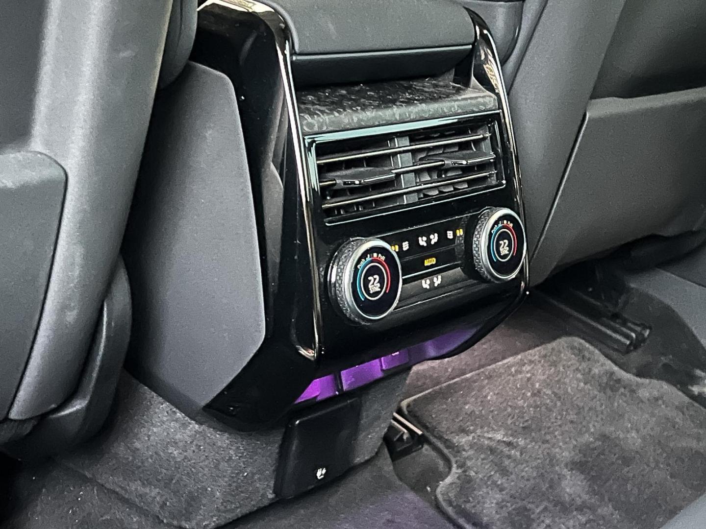 Image LAND-ROVER Range Rover Sport 4.4 P530 530ch First Edition