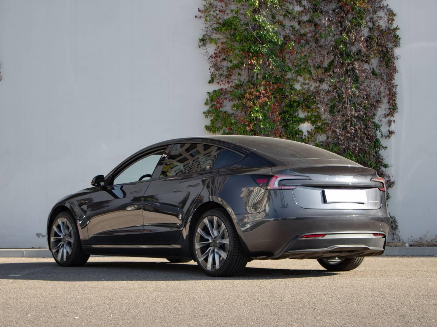 Image TESLA Model 3 Long-Range Dual Motor AWD