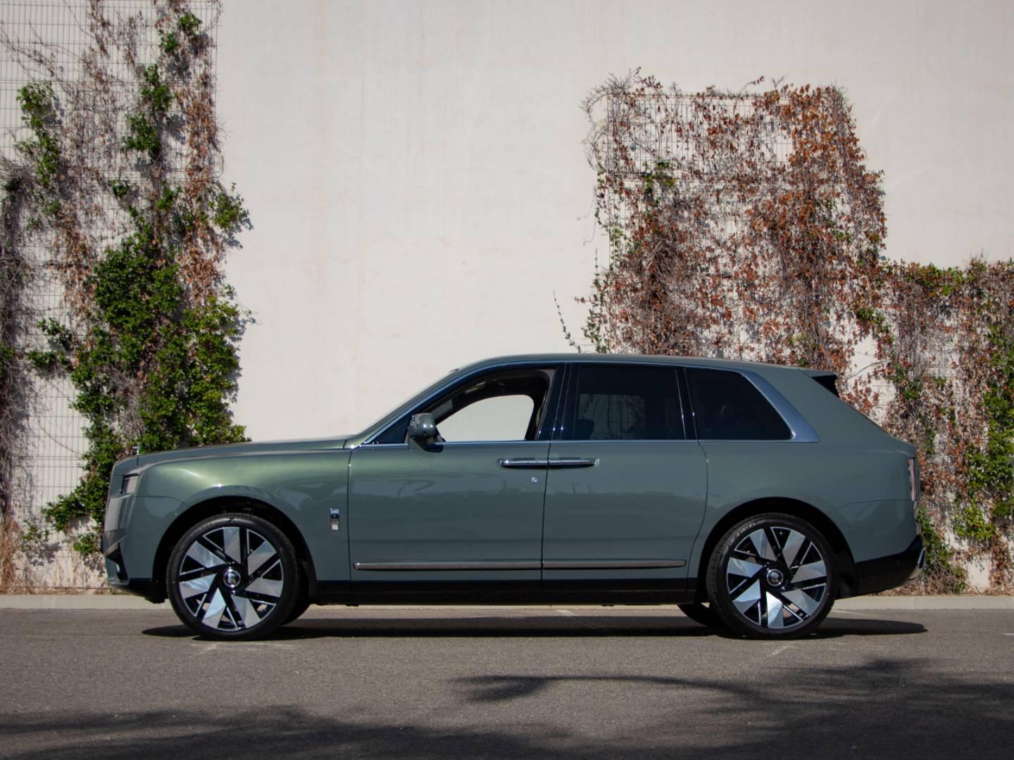 Image ROLLS-ROYCE Cullinan V12 6.75 Bi-Turbo 571ch