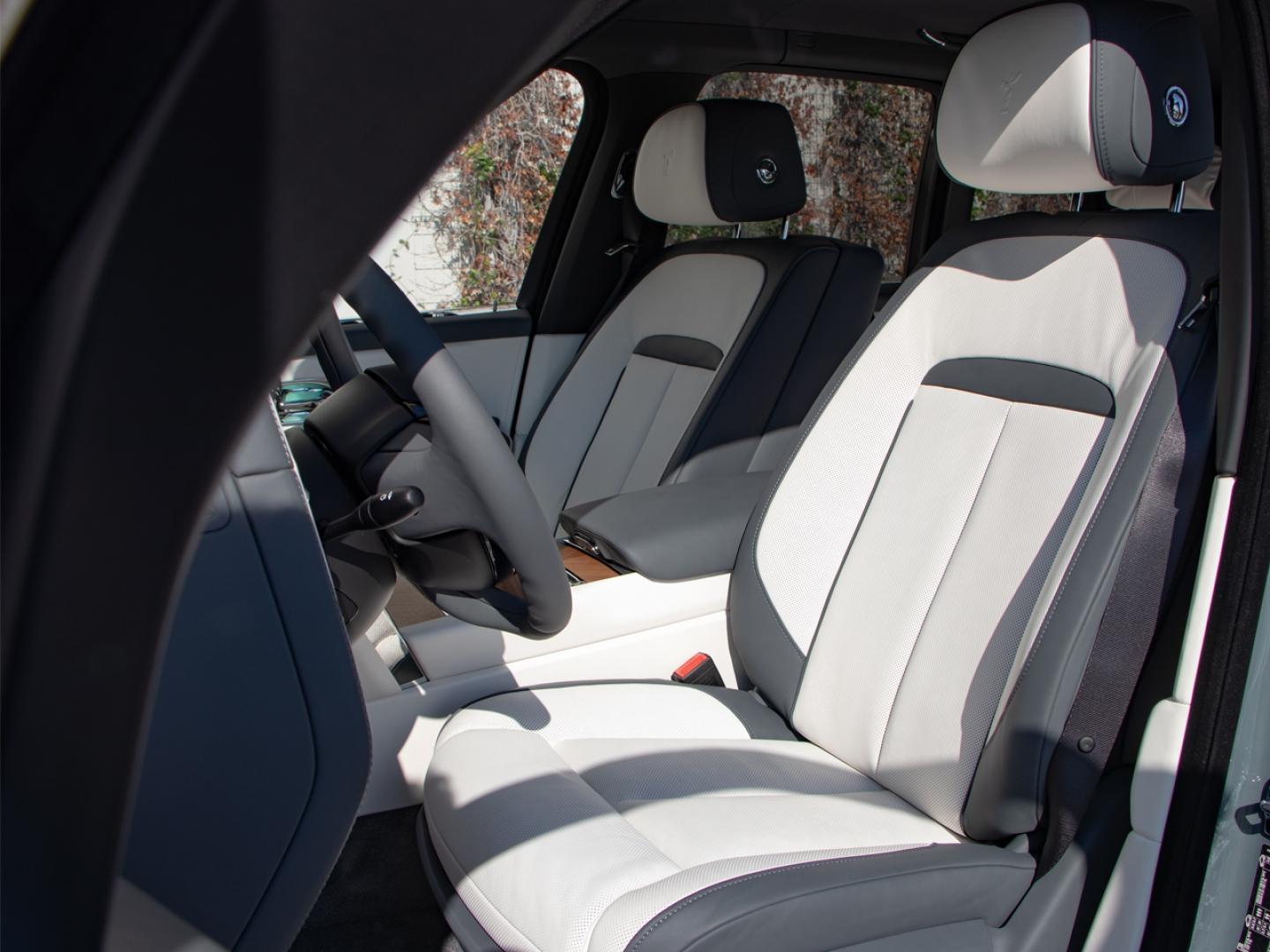 Image ROLLS-ROYCE Cullinan V12 6.75 Bi-Turbo 571ch