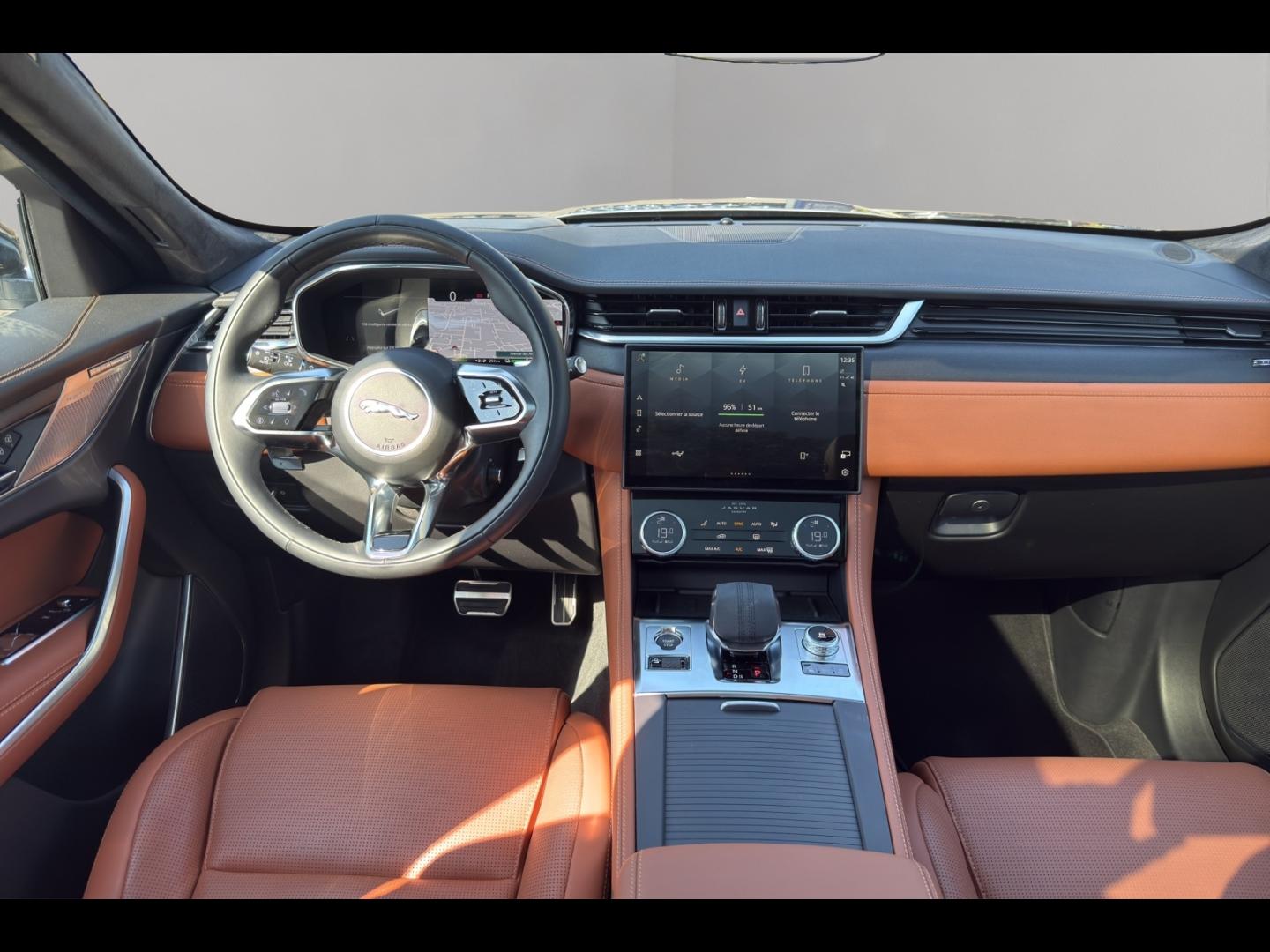 Image JAGUAR F-Pace P400e Plug-in-Hybrid R-Dynamic HSE BVA8 AWD