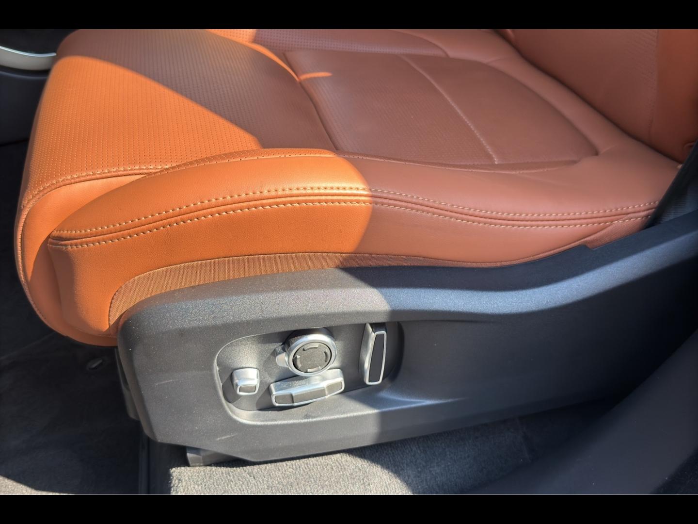 Image JAGUAR F-Pace P400e Plug-in-Hybrid R-Dynamic HSE BVA8 AWD