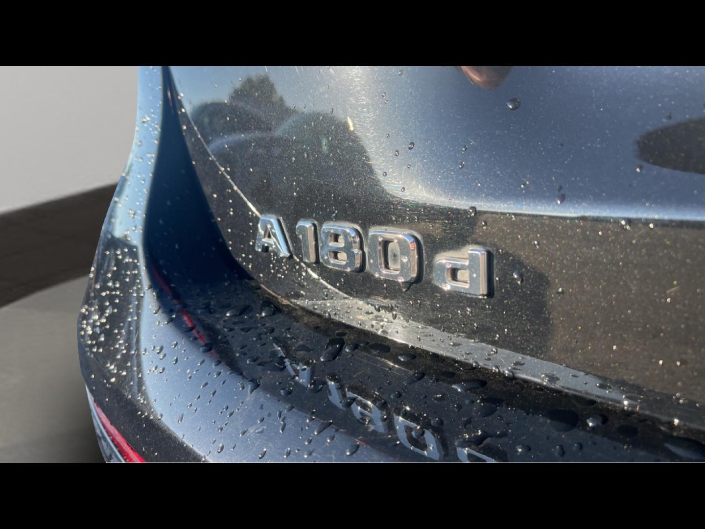 Image MERCEDES-BENZ Classe A 180 d 116ch AMG Line 8G-DCT