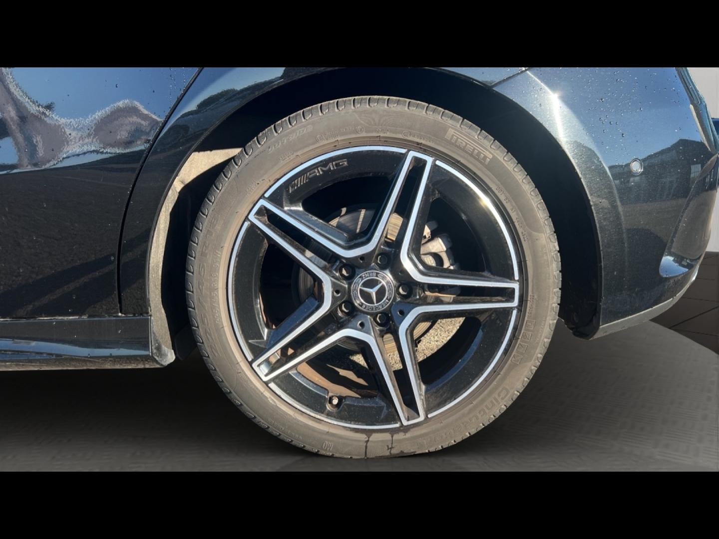 Image MERCEDES-BENZ Classe A 180 d 116ch AMG Line 8G-DCT