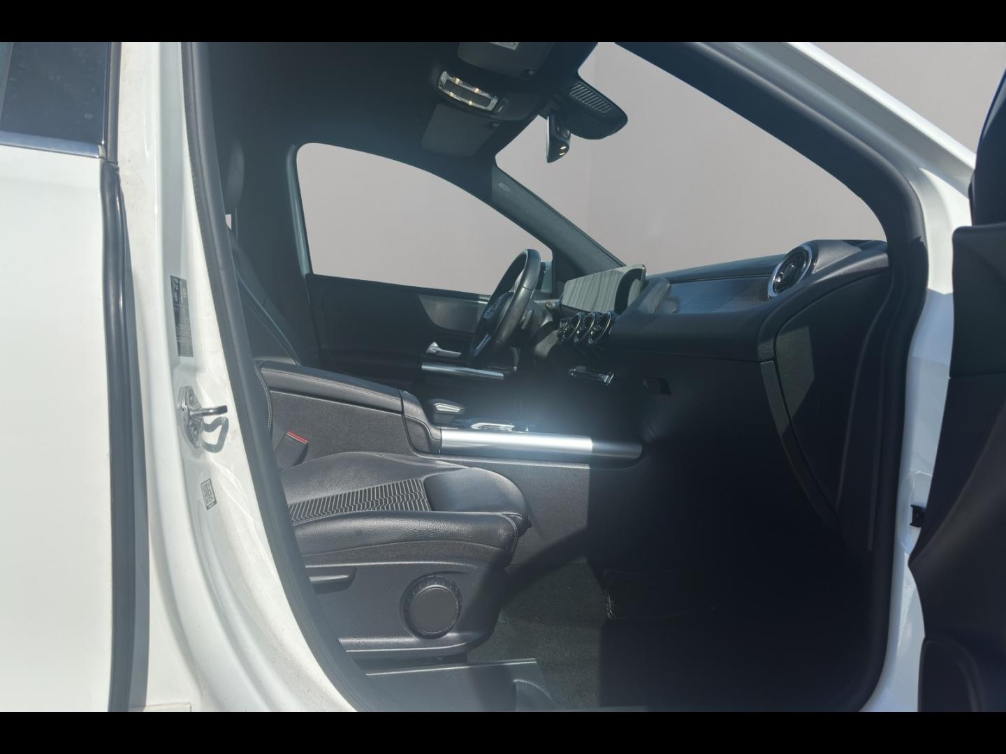 Image MERCEDES-BENZ Classe B 180d 116ch Progressive Line