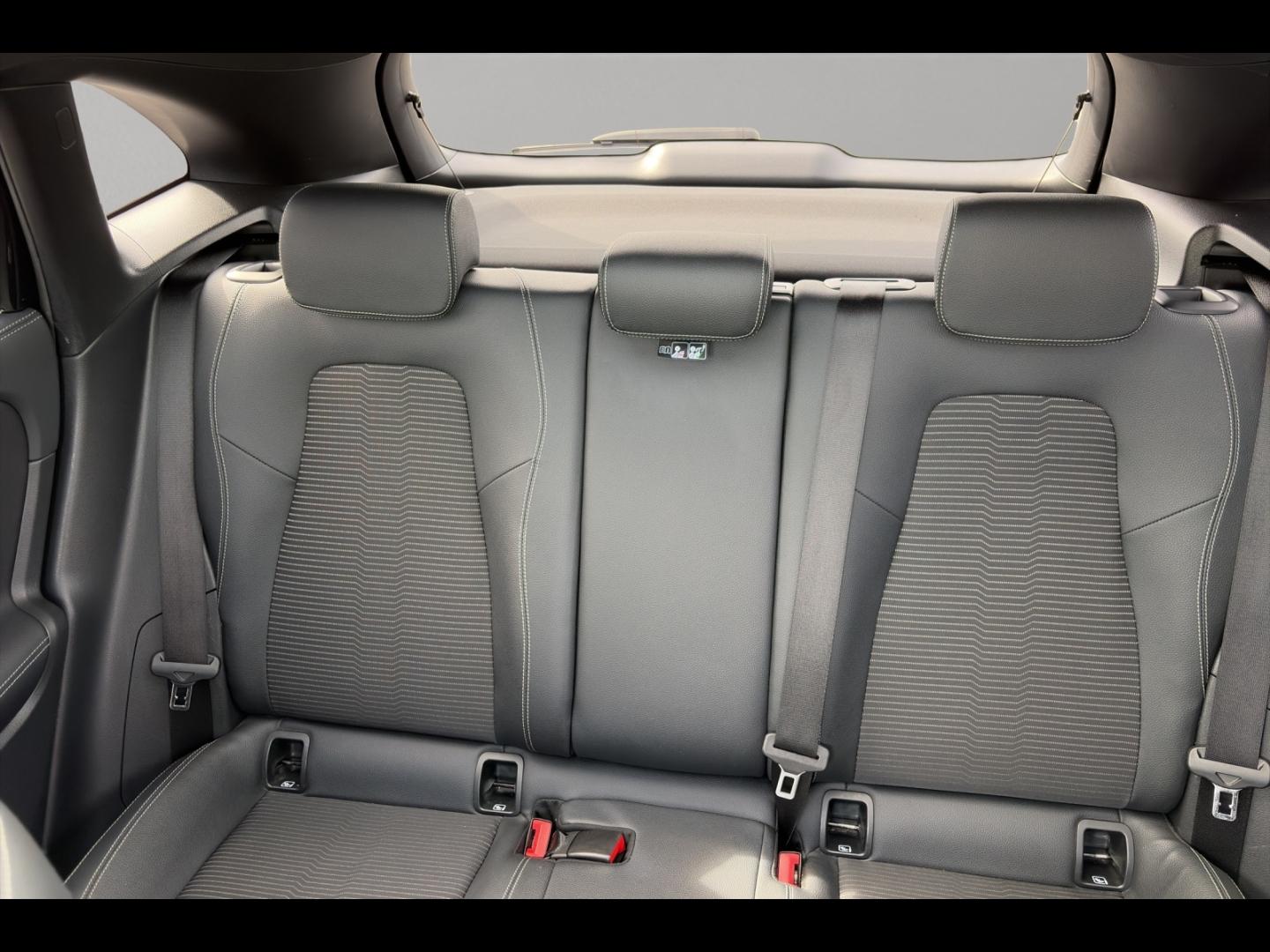 Image MERCEDES-BENZ GLA 250 e 160+102ch Progressive Line 8G-DCT