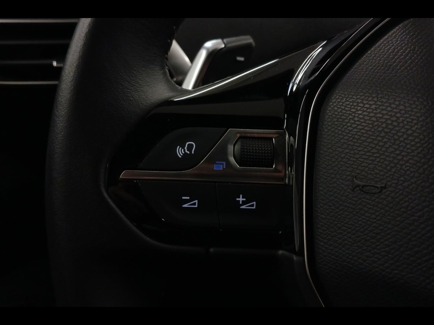 Image PEUGEOT 5008 Hybrid 136ch Active Pack e-DCS6
