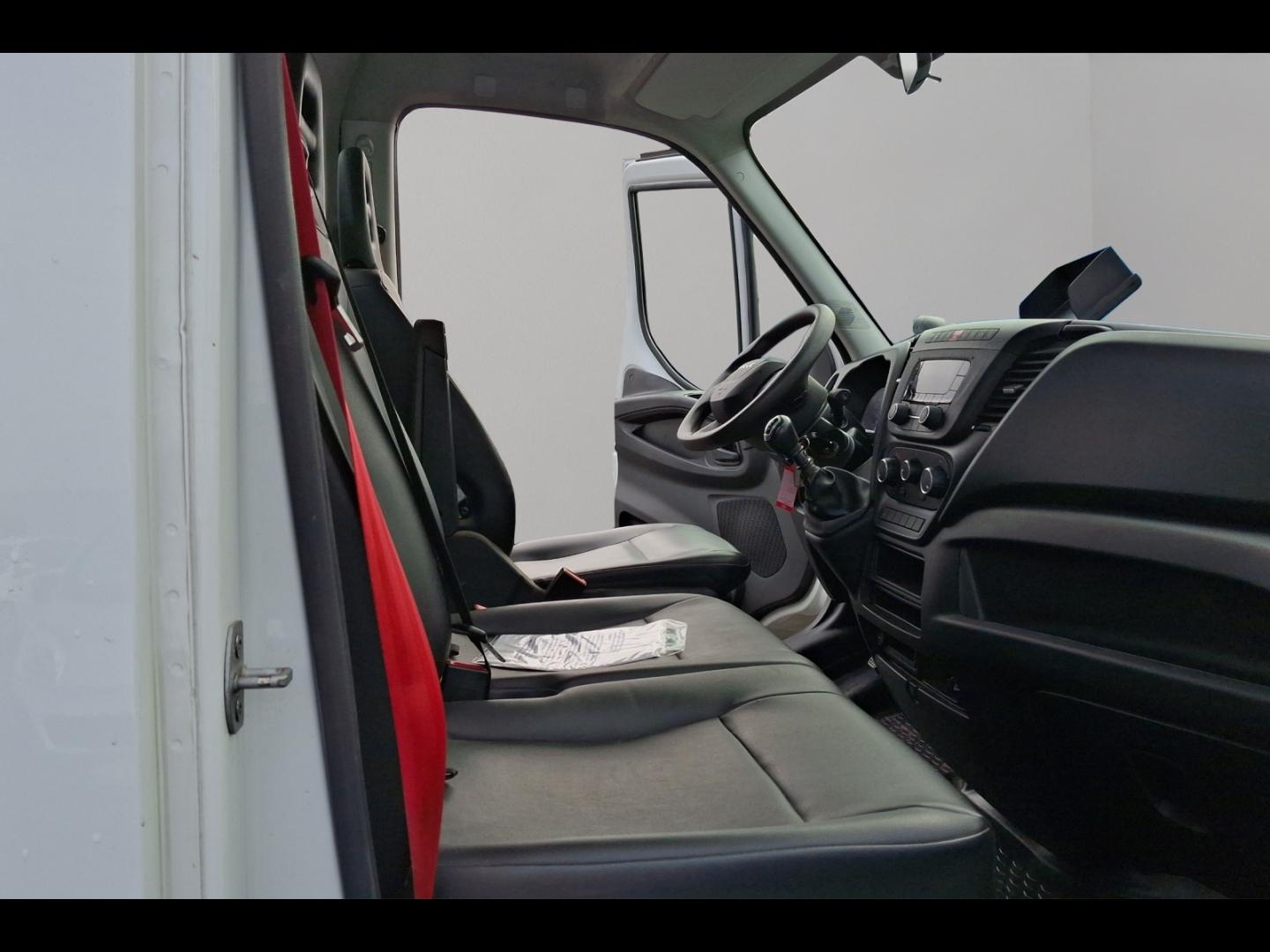 Image IVECO Daily CCb 35C16H empt 3750 3.0 BENNE COFFRE