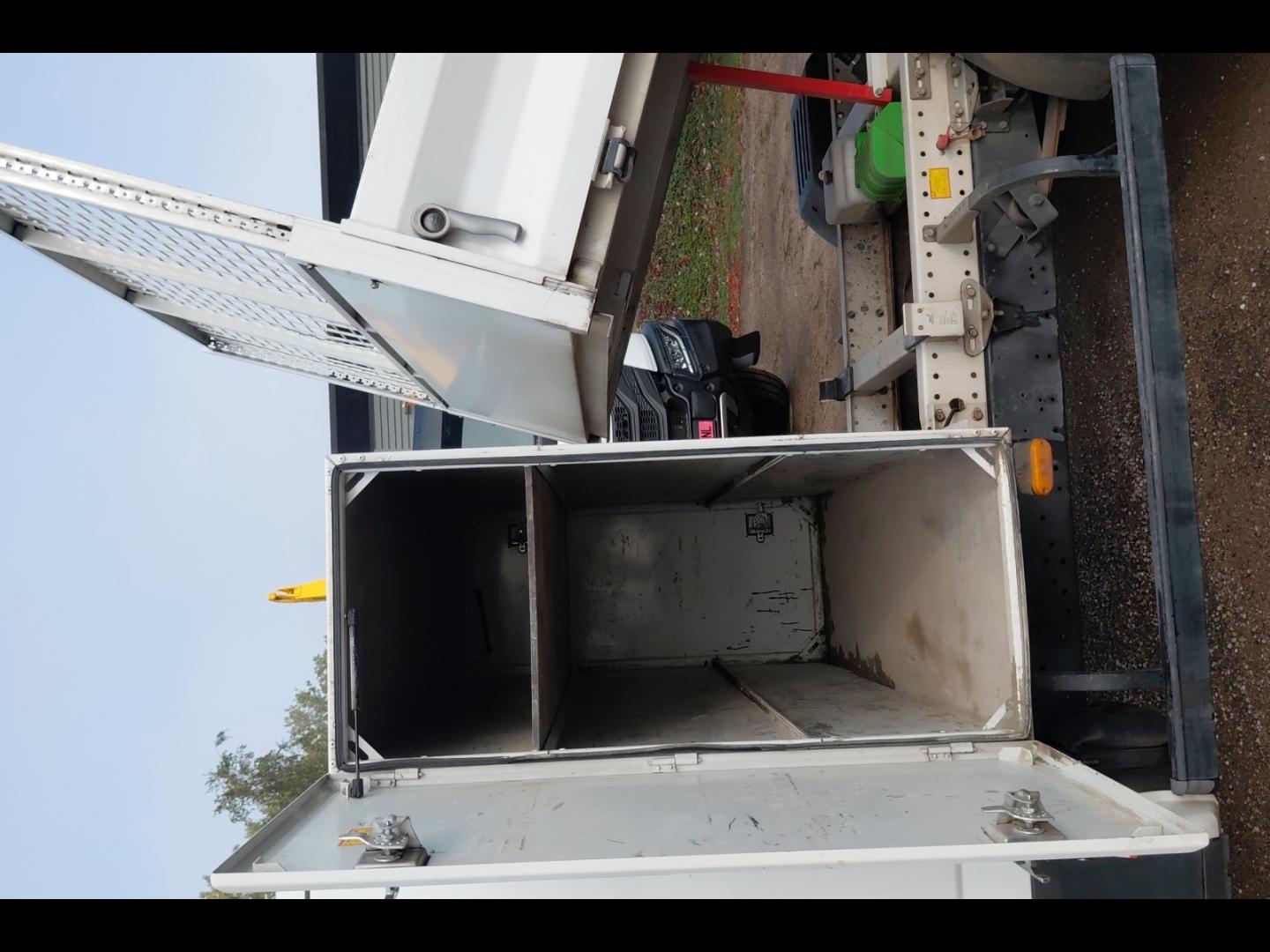 Image IVECO Daily CCb 35C16H3.0 empt 4100 DOUBLE CABINE BENNE COFFRE