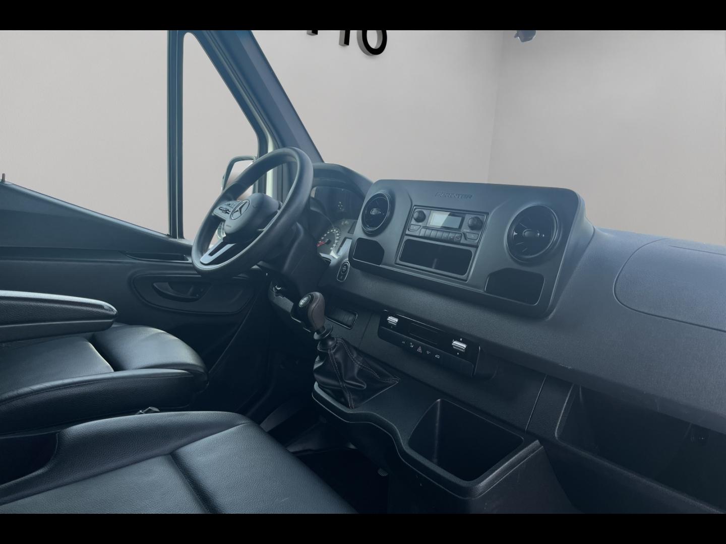Image MERCEDES-BENZ Sprinter Fg 515 CDI 37 3T5 First Propulsion Lourd