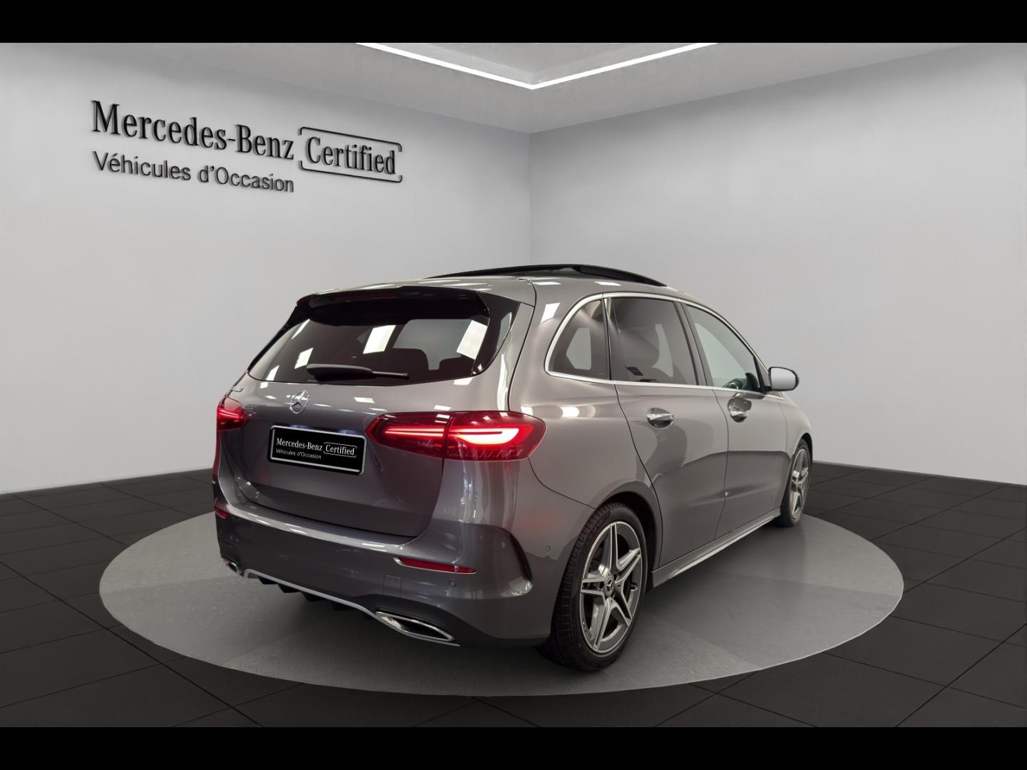 Image MERCEDES-BENZ Classe B 180 136ch AMG Line 7G-DCT