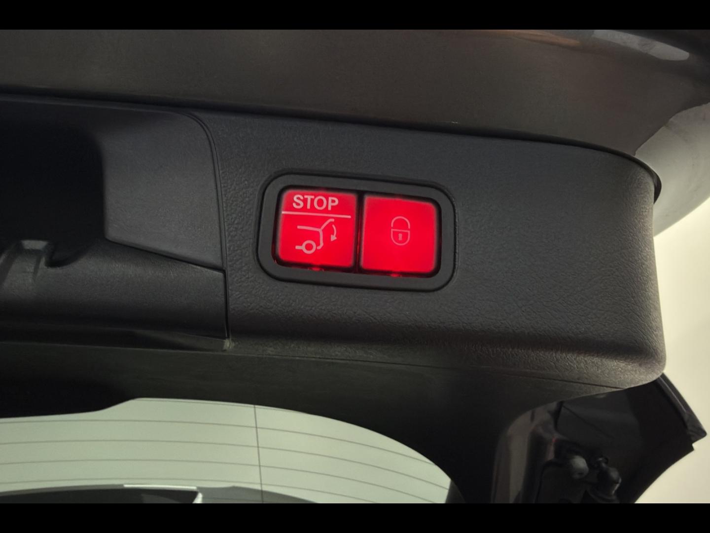 Image MERCEDES-BENZ Classe B 180 136ch AMG Line 7G-DCT