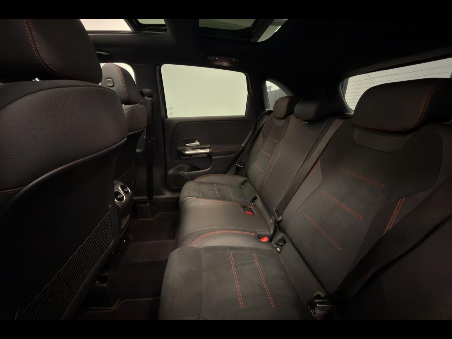 Image MERCEDES-BENZ Classe B 180 136ch AMG Line 7G-DCT