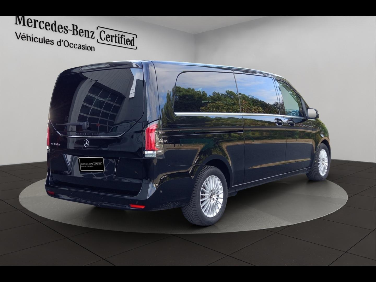 Image MERCEDES-BENZ Classe V 300 d Extra-Long Avantgarde 9G-Tronic