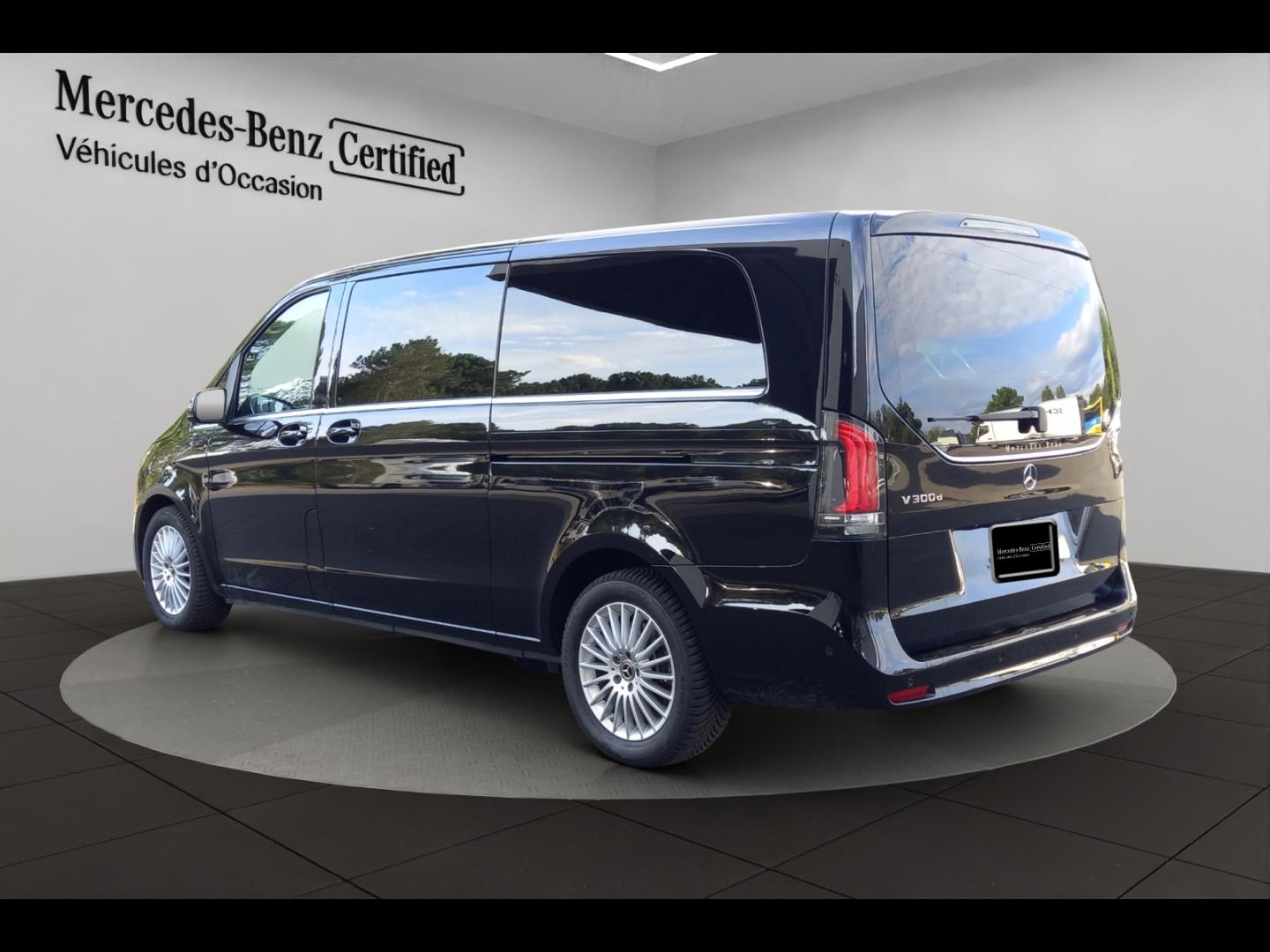 Image MERCEDES-BENZ Classe V 300 d Extra-Long Avantgarde 9G-Tronic