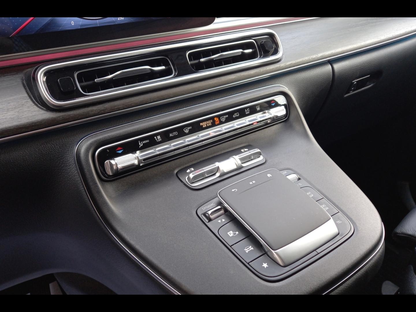 Image MERCEDES-BENZ Classe V 300 d Extra-Long Avantgarde 9G-Tronic