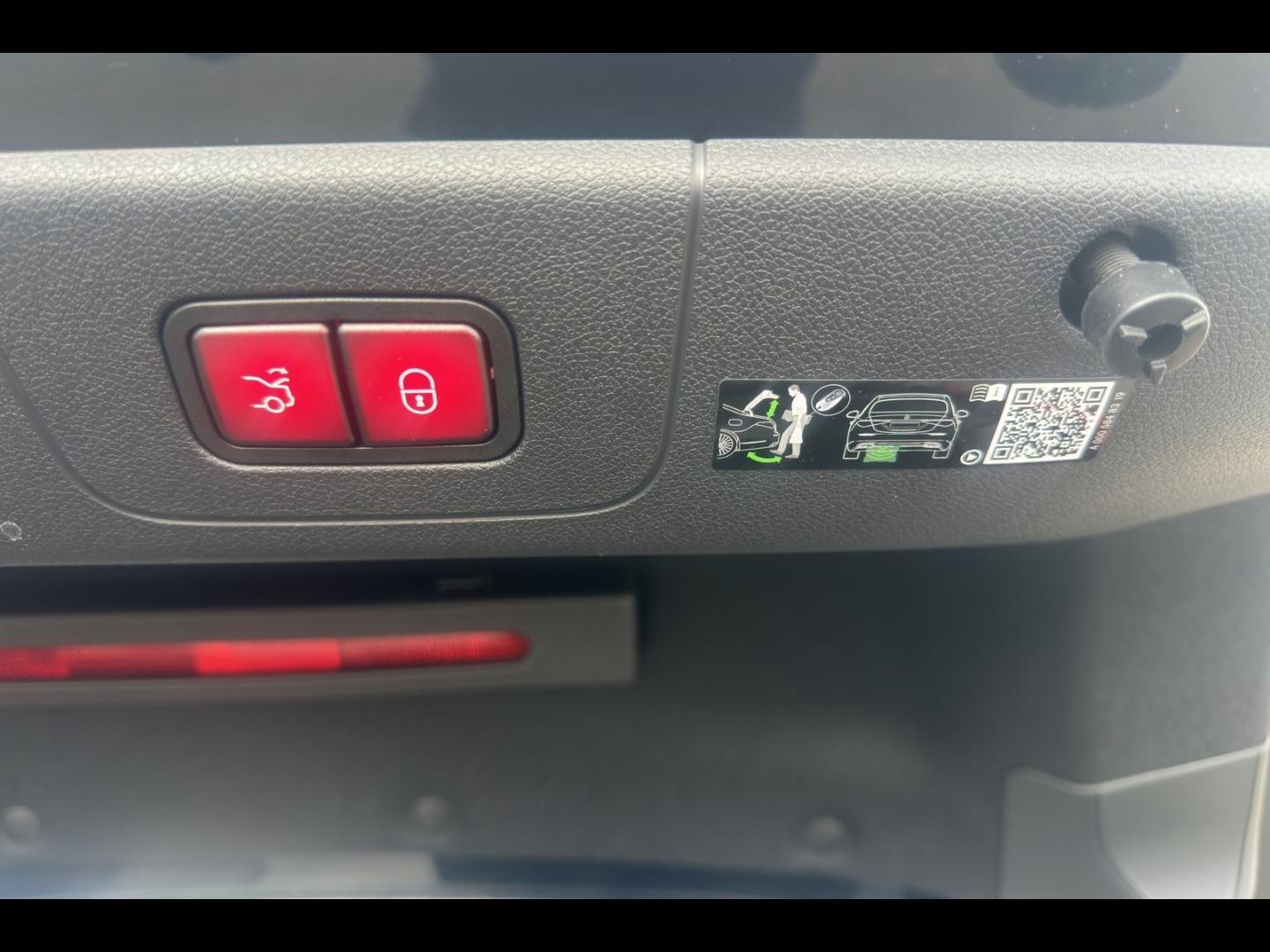 Image MERCEDES-BENZ CLA 180 136+30ch AMG Line 8G-eDCT