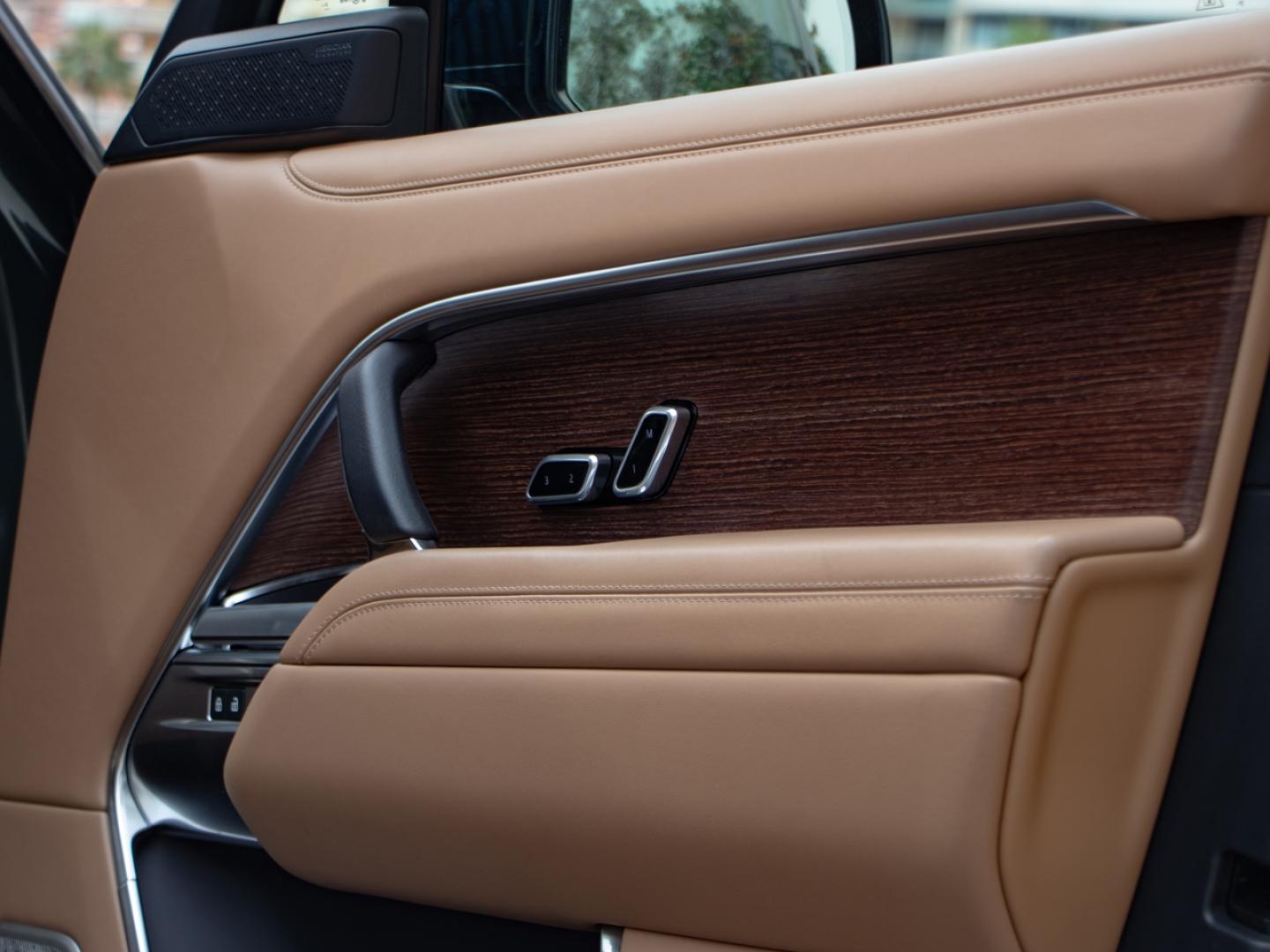 Image LAND-ROVER Range Rover 3.0 D350 350ch Autobiography SWB