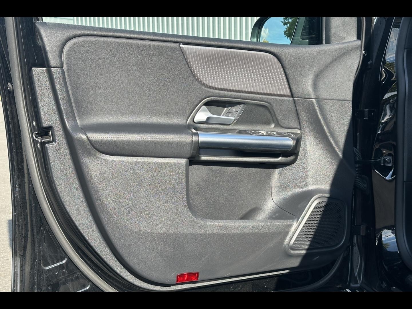 Image MERCEDES-BENZ Classe B 180d 2.0 116ch Progressive Line Edition 8G-DCT