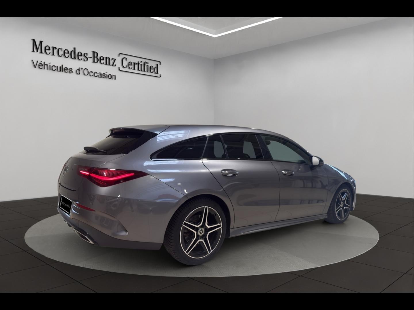 Image MERCEDES-BENZ CLA Shooting Brake 200 d 150ch AMG Line 8G-DCT