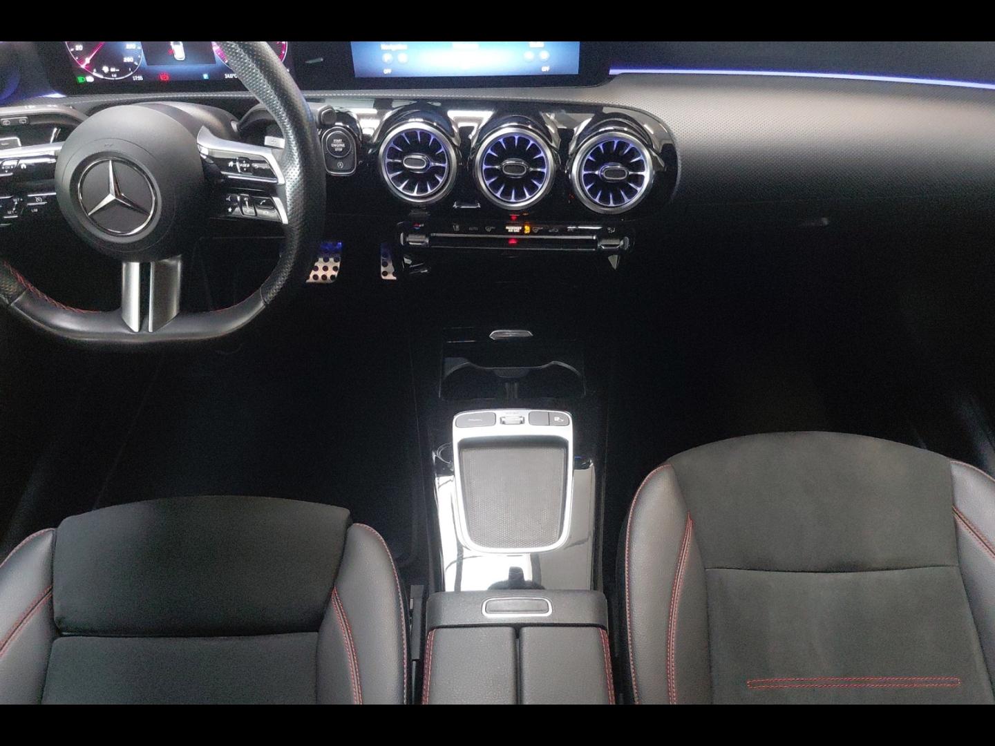 Image MERCEDES-BENZ Classe A 180 136ch AMG Line 7G-DCT