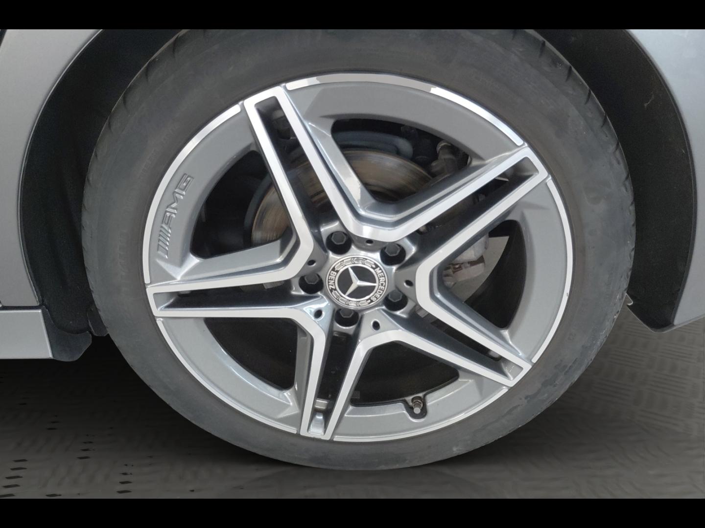 Image MERCEDES-BENZ Classe A 180 136ch AMG Line 7G-DCT