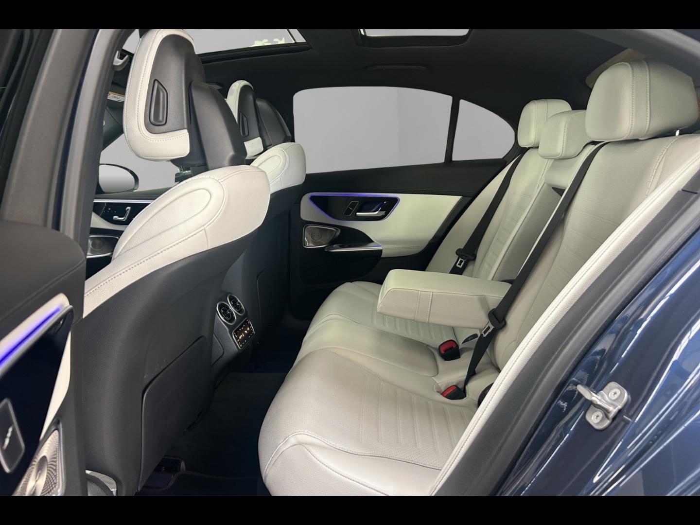 Image MERCEDES-BENZ Classe C 300 d e Hybrid EQ 197+129ch AMG Line