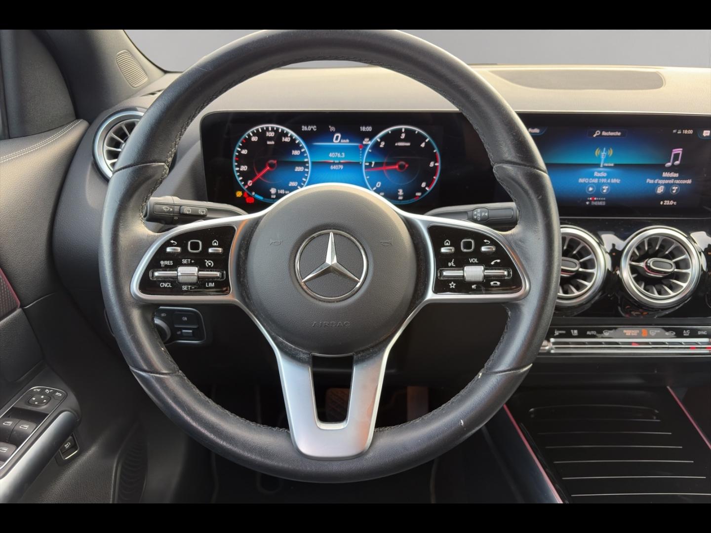 Image MERCEDES-BENZ GLA 200 d 150ch Business Line 8G-DCT