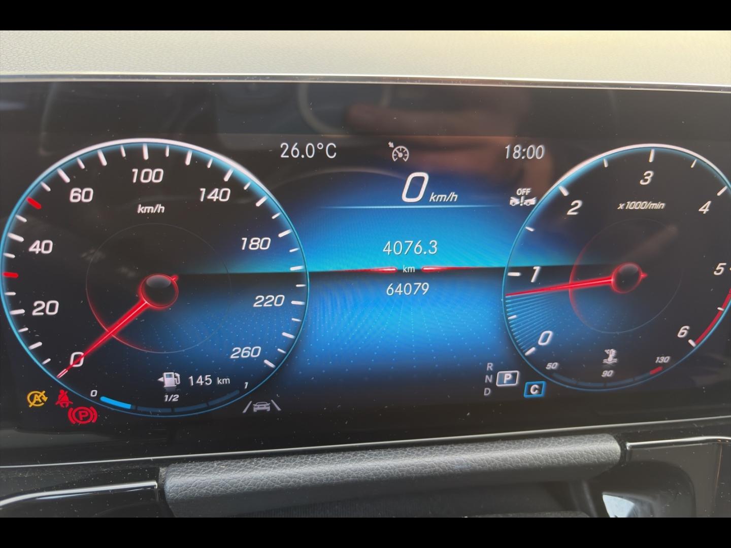 Image MERCEDES-BENZ GLA 200 d 150ch Business Line 8G-DCT