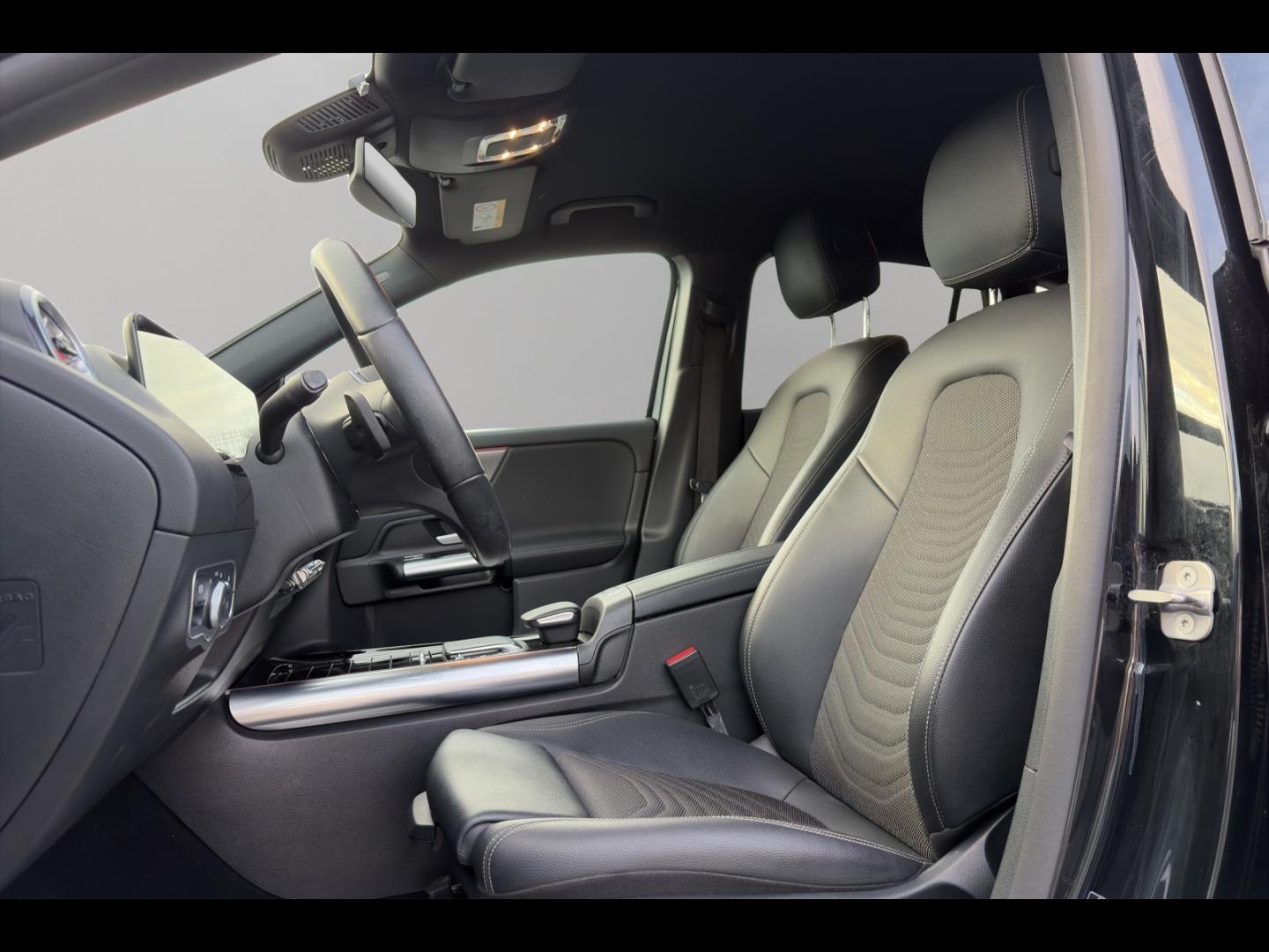 Image MERCEDES-BENZ GLA 200 d 150ch Business Line 8G-DCT