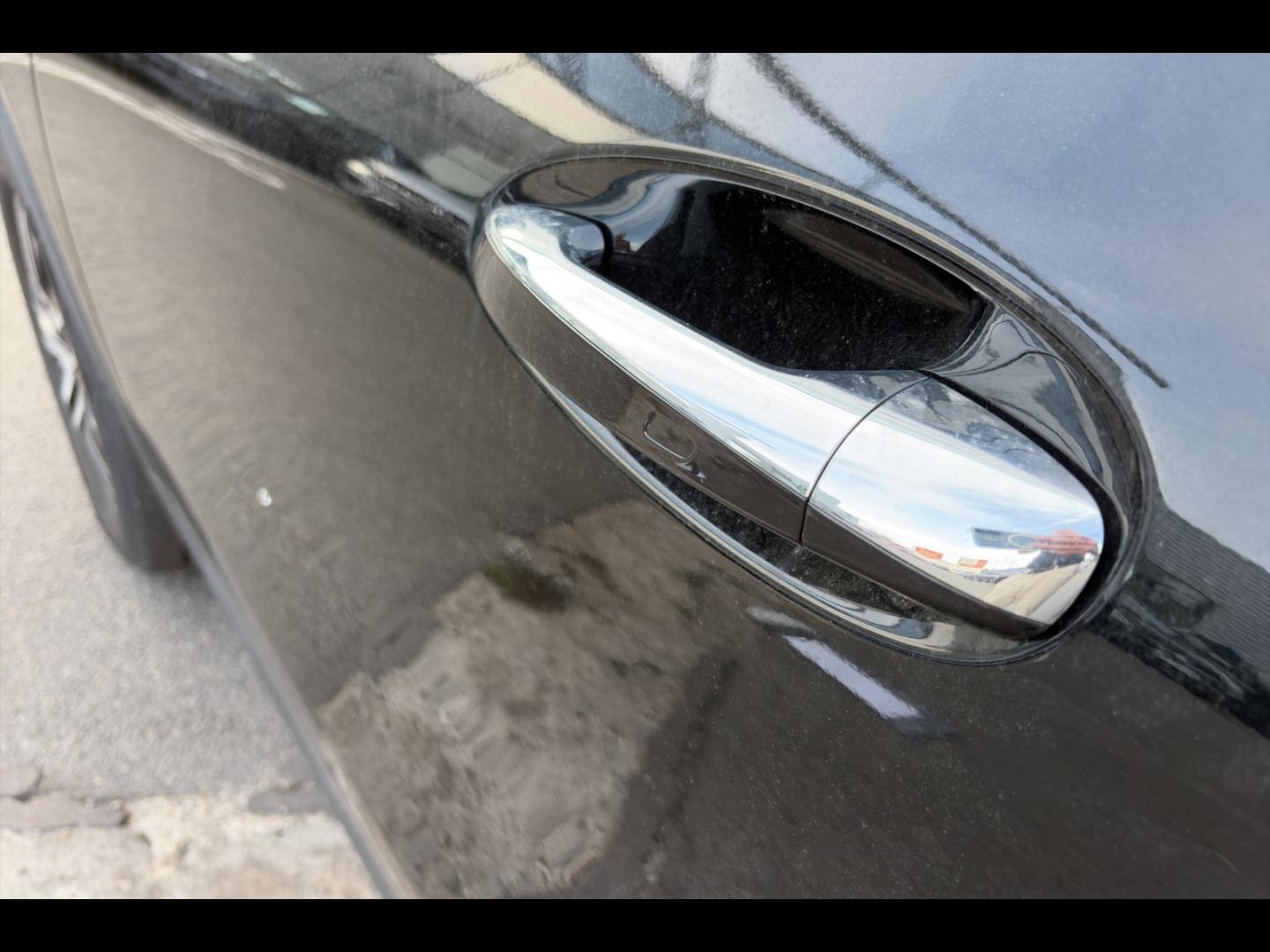 Image MERCEDES-BENZ GLA 200 d 150ch Business Line 8G-DCT
