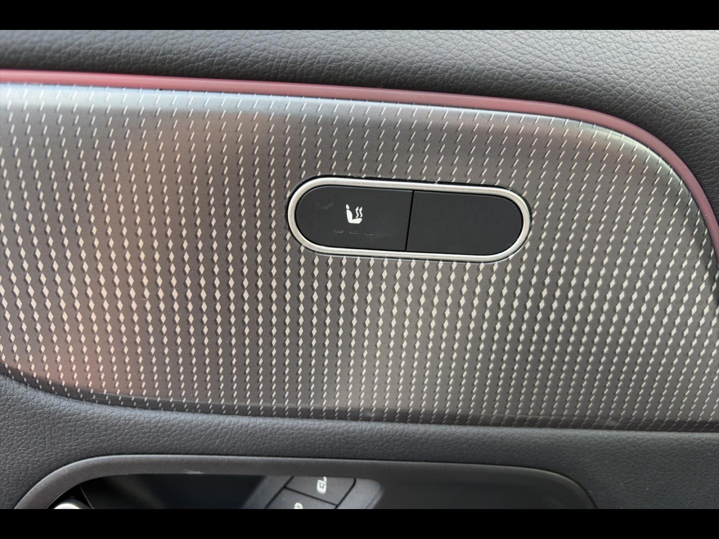Image MERCEDES-BENZ GLA 200 d 150ch Business Line 8G-DCT