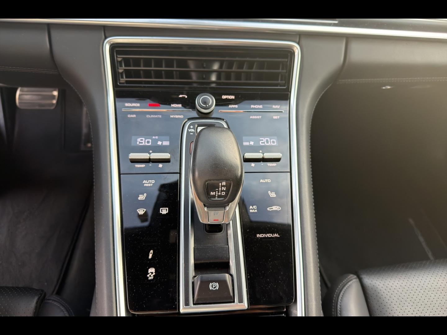 Image PORSCHE Panamera Spt Turismo 3.0 V6 462ch 4 E-Hybrid