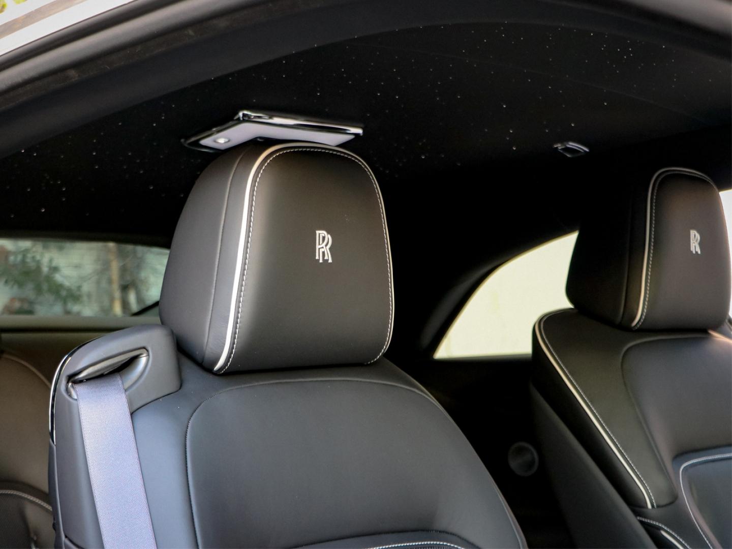Image ROLLS ROYCE SPECTRE Silver Badge