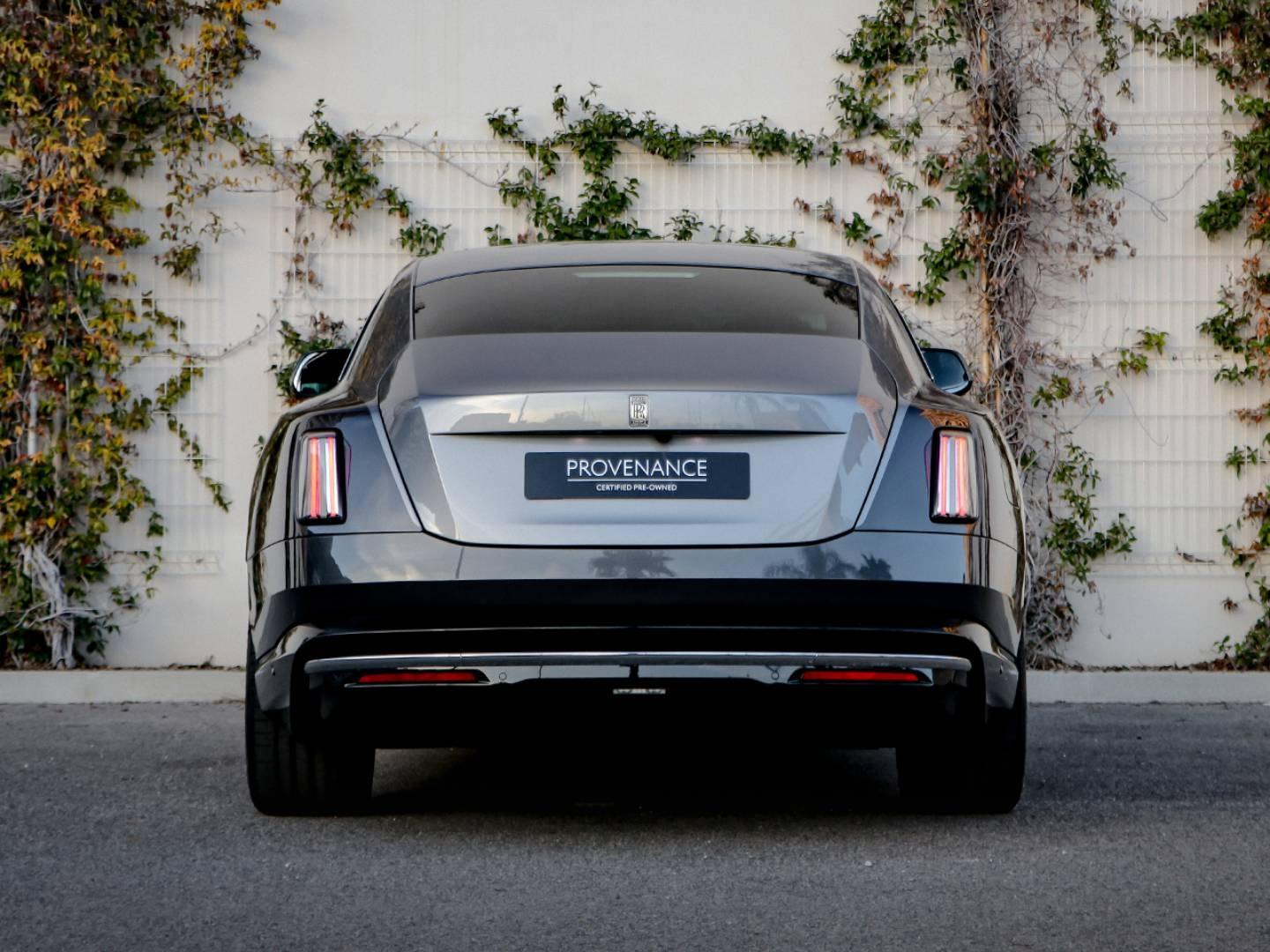 Image ROLLS ROYCE SPECTRE Silver Badge