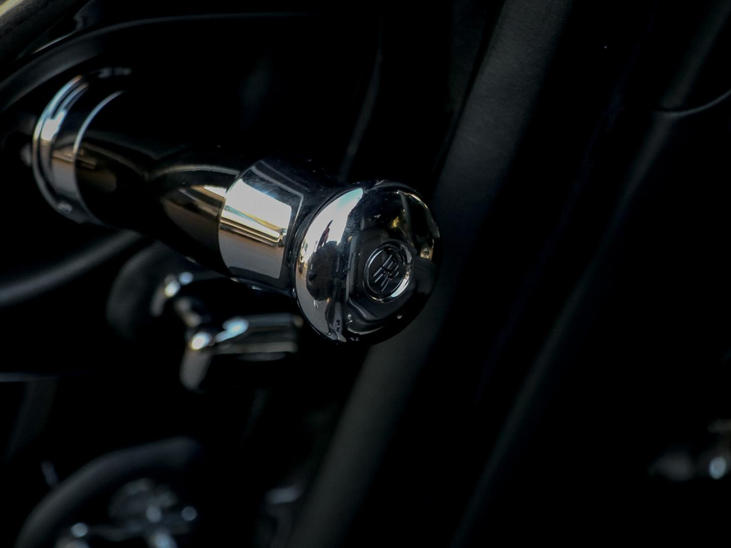 Image ROLLS ROYCE SPECTRE Silver Badge