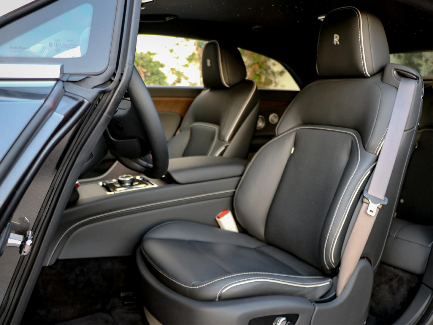 Image ROLLS ROYCE SPECTRE Silver Badge
