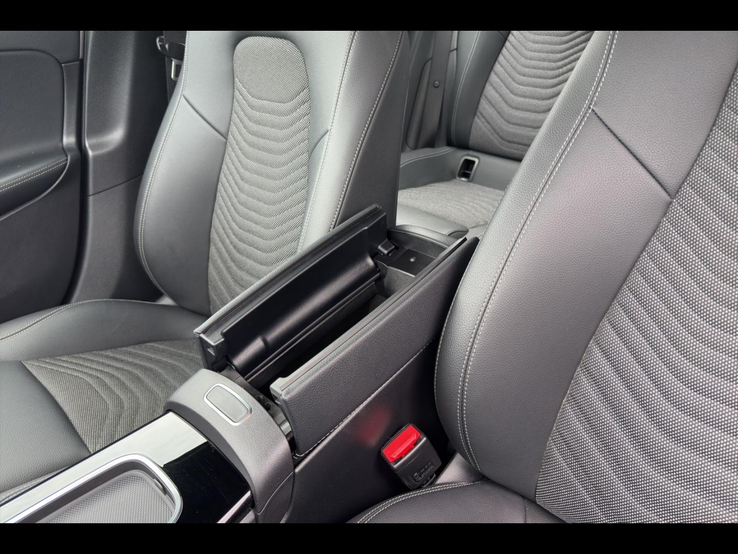 Image MERCEDES-BENZ Classe A 180 136ch Progressive Line 7G-DCT