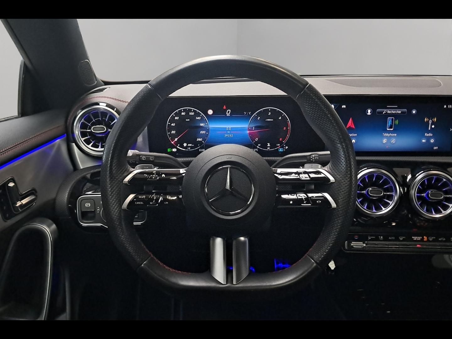 Image MERCEDES-BENZ CLA Shooting Brake 200 d 150ch AMG Line 8G-DCT