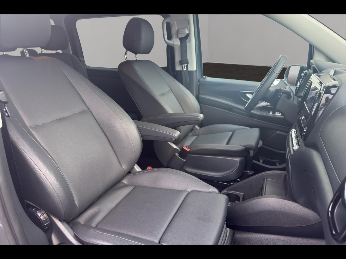 Image MERCEDES-BENZ Vito Fg 119 CDI Mixto Long Select Propulsion 9G-Tronic