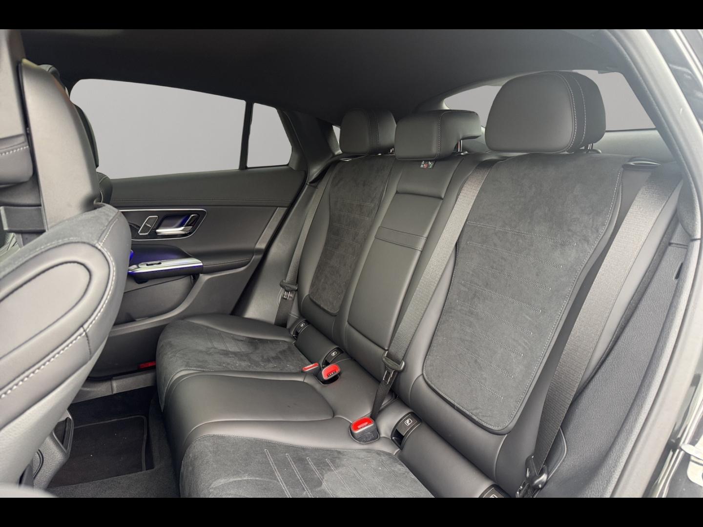 Image MERCEDES-BENZ GLC 220 d 197ch AMG Line 4Matic 9G-Tronic