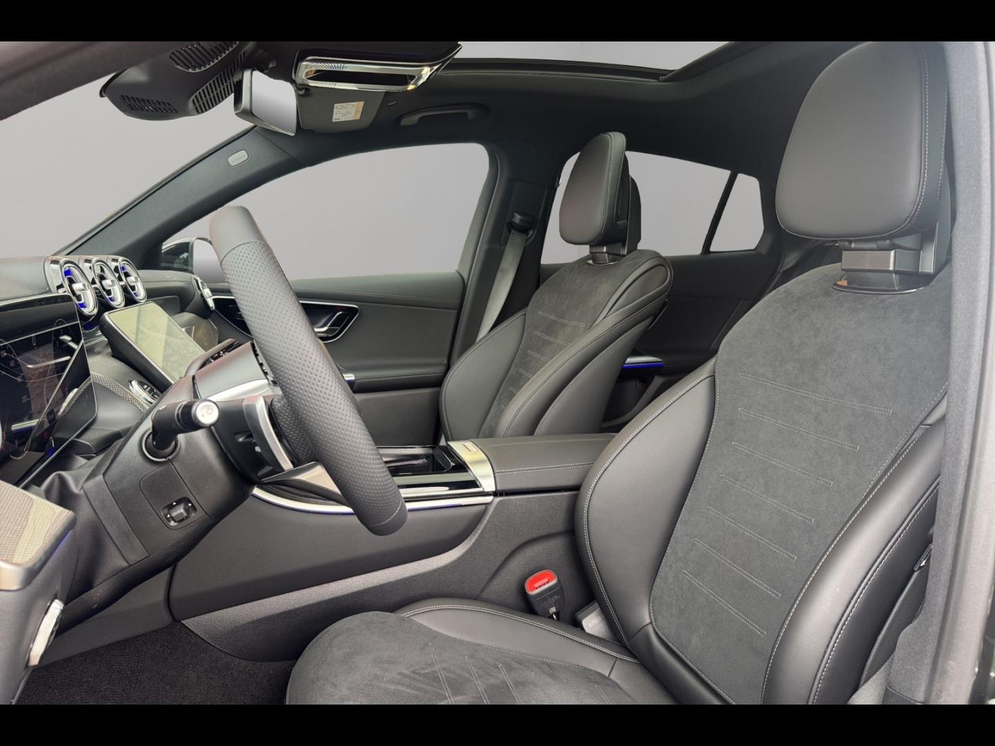 Image MERCEDES-BENZ GLC 220 d 197ch AMG Line 4Matic 9G-Tronic